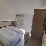 Garni Fontana 3* טרנטו