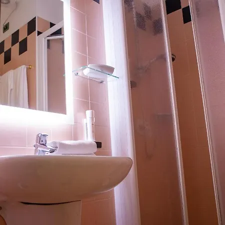 Garni Fontana فندق ترينتو