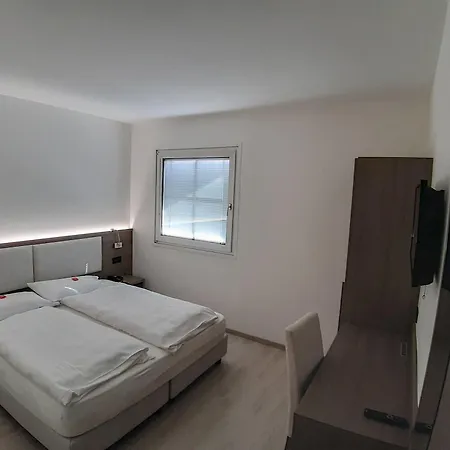 Garni Fontana Hotel 3*