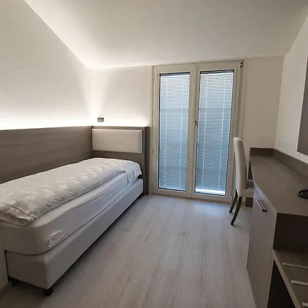 Garni Fontana فندق ترينتو