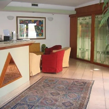 Garni Fontana فندق