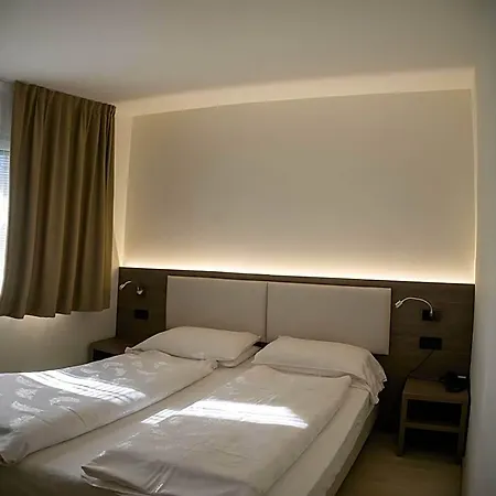 Garni Fontana 3*
