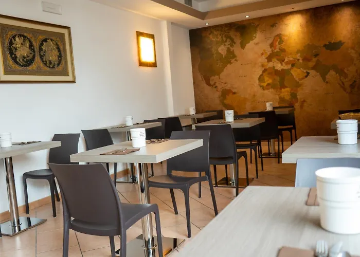 מלון Garni Fontana